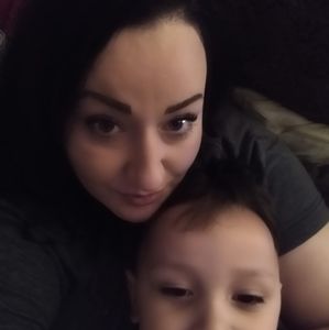 Meet your Posher, Hilary